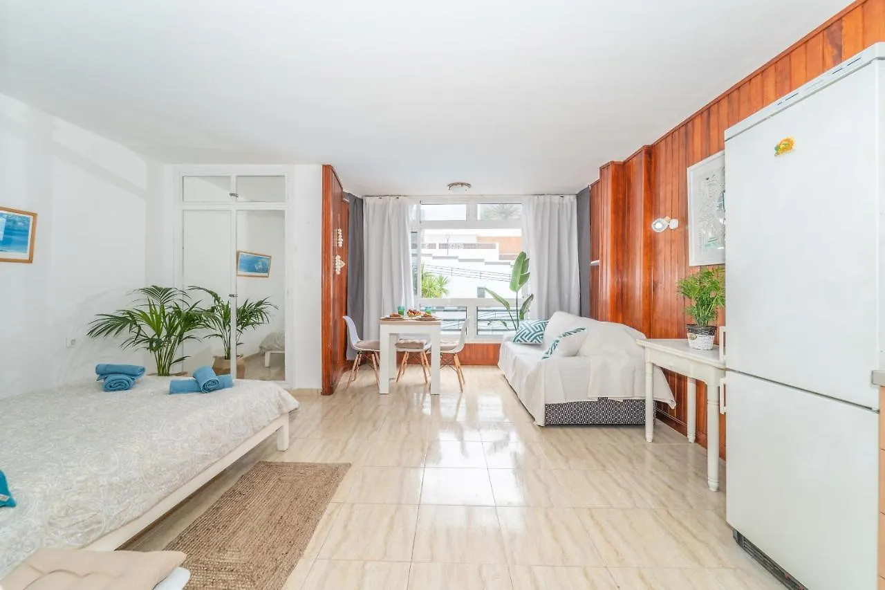 פונטה דל הידלגו Seaside Apartment ספרד